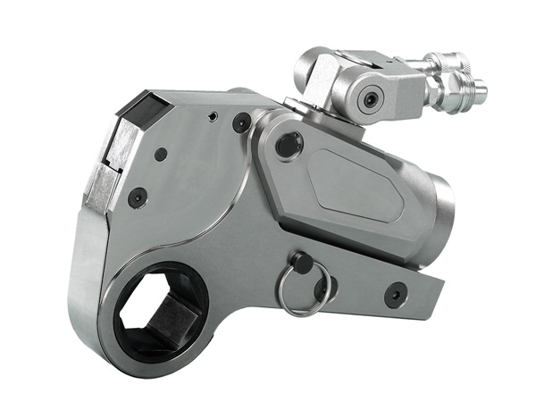 WD-C30型中空液压扳手满足M100螺栓需求